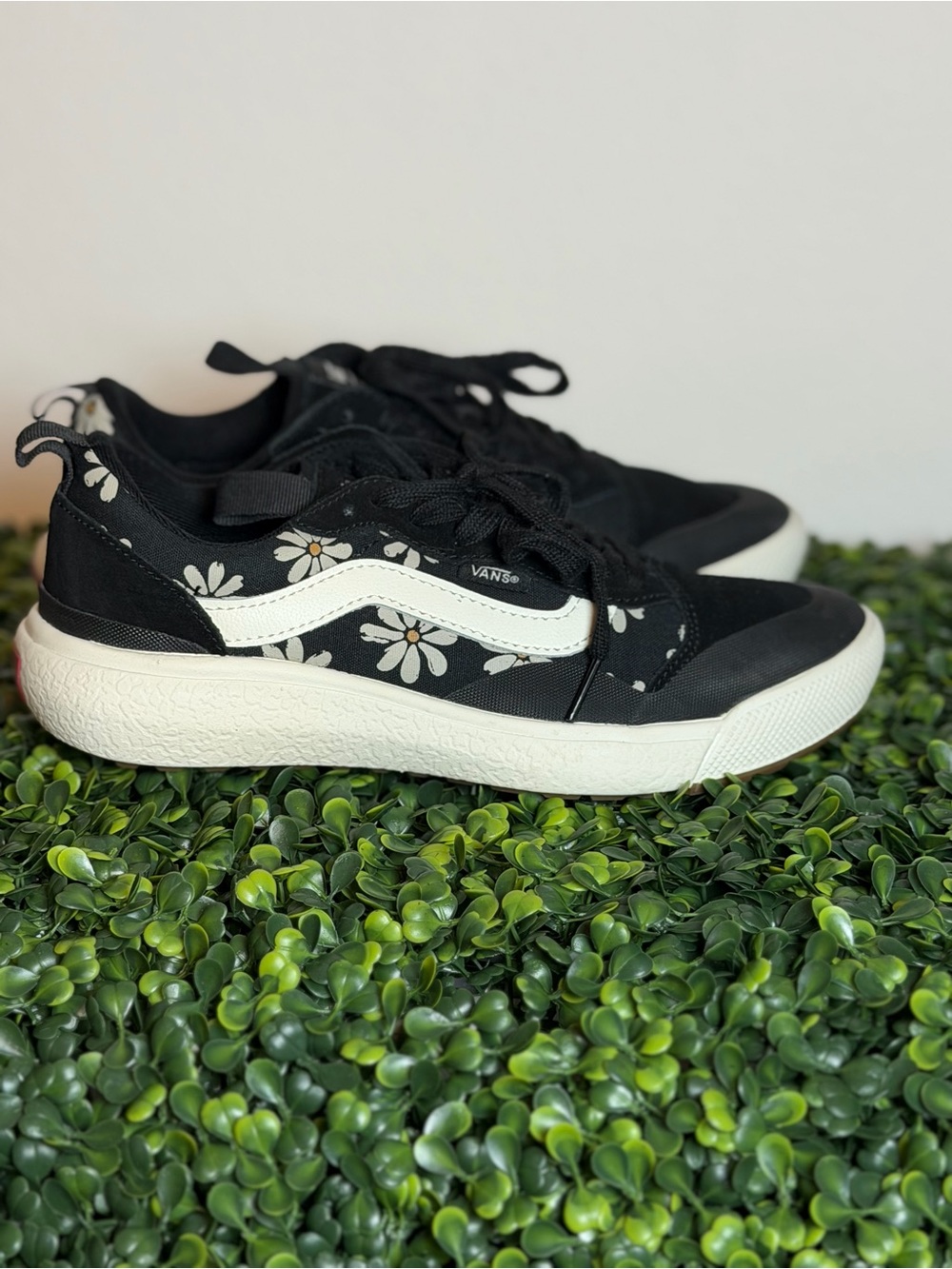 Vans Black Daisy Low-Top Sneakers with White Stripe